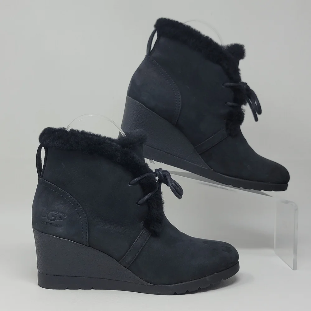UGG Jeovana 1017421 Black Mouton  Women's Lace Up Boots Size 5 Pre-owned